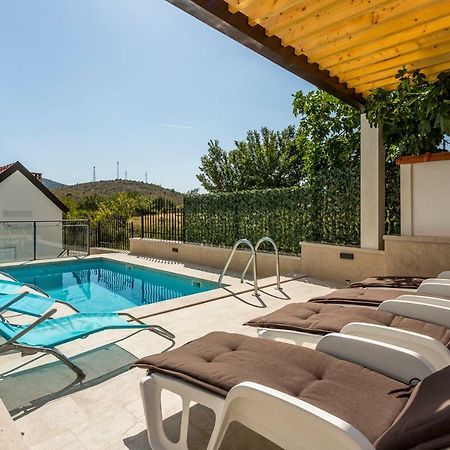 Appartamento House Luce With Pool Čisla Esterno foto
